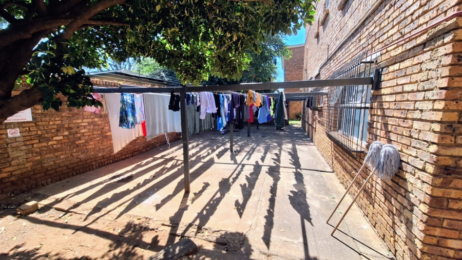 2 Bedroom Property for Sale in Pretoria North Gauteng