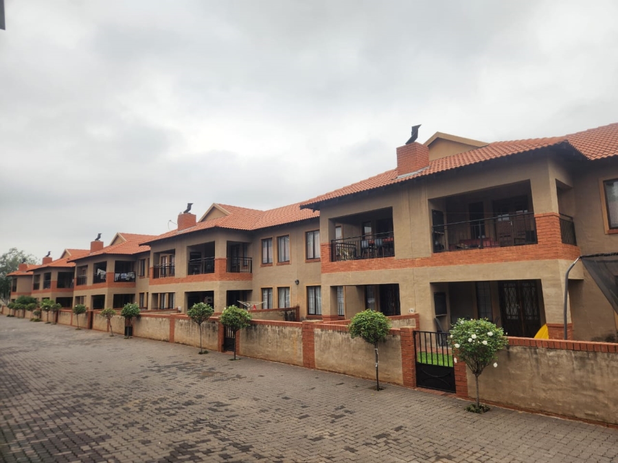To Let 2 Bedroom Property for Rent in Dalview Gauteng