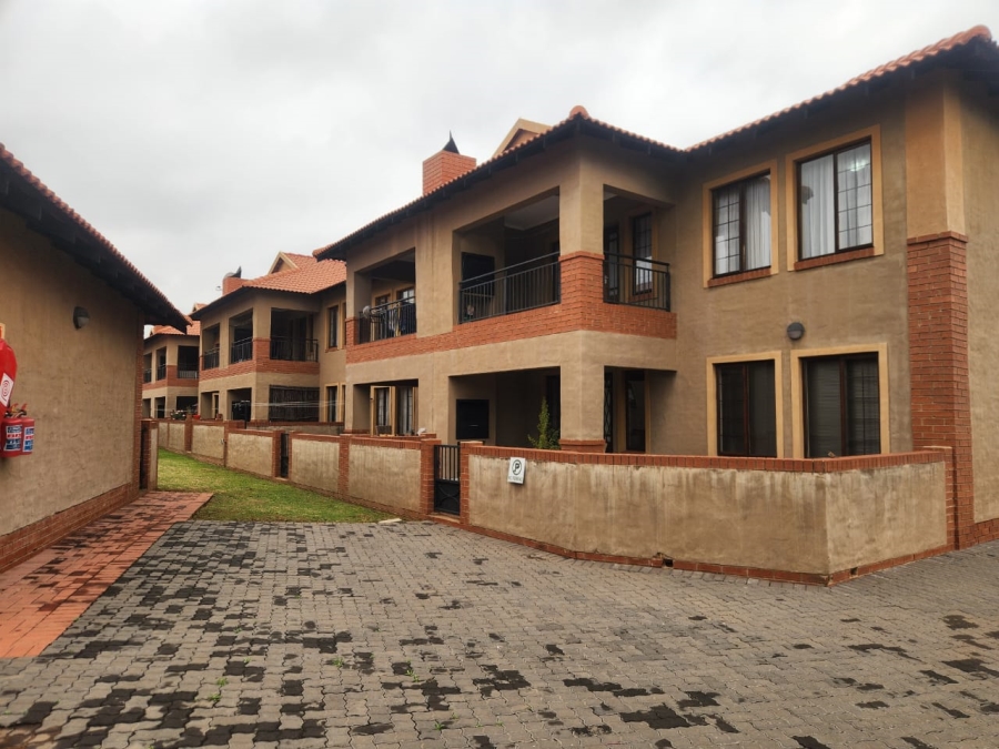 To Let 2 Bedroom Property for Rent in Dalview Gauteng