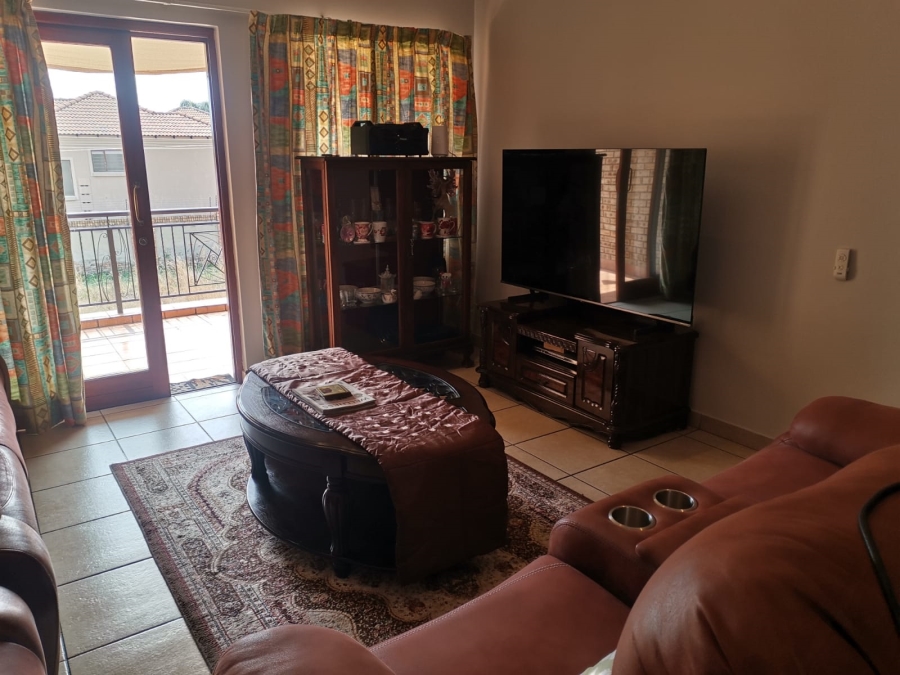 2 Bedroom Property for Sale in Sonneveld Gauteng