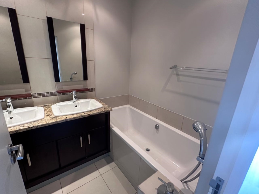 To Let 2 Bedroom Property for Rent in Wendywood Gauteng
