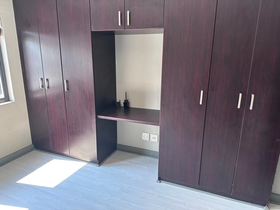 To Let 2 Bedroom Property for Rent in Wendywood Gauteng