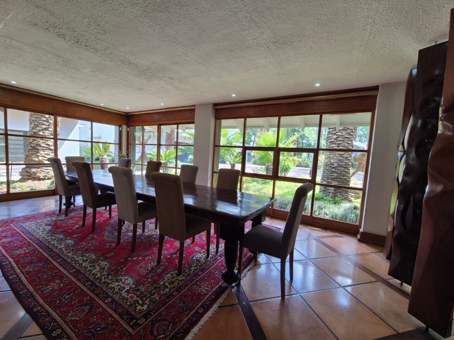 5 Bedroom Property for Sale in Vanwaartshof Gauteng