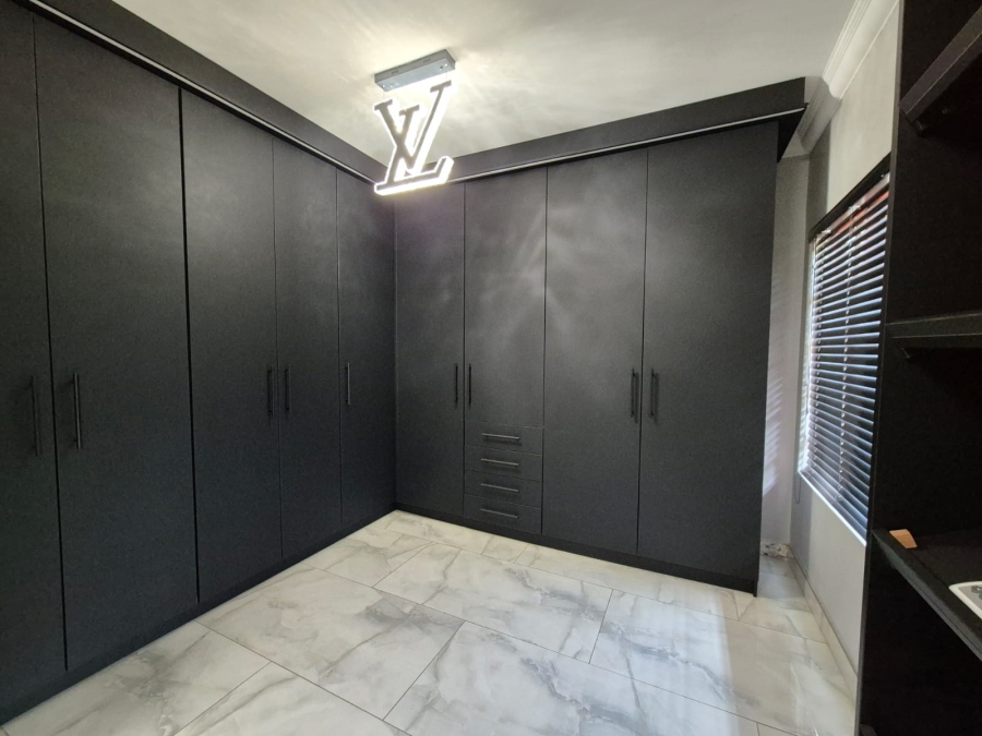 7 Bedroom Property for Sale in Lasiandra Gauteng