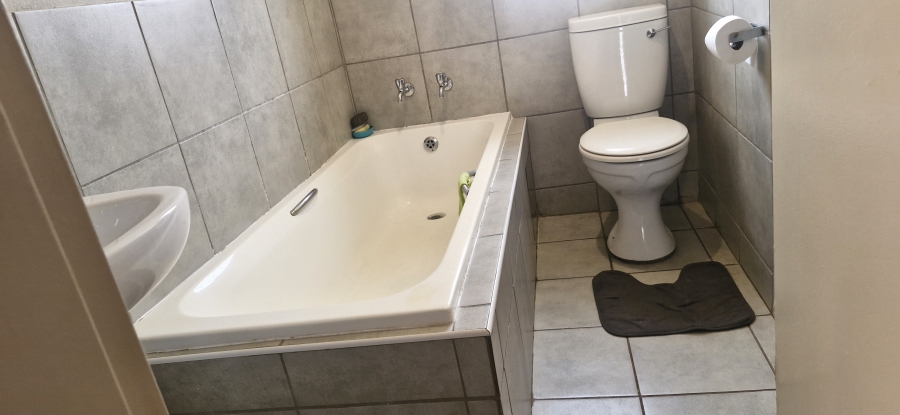 3 Bedroom Property for Sale in Gem Valley Gauteng