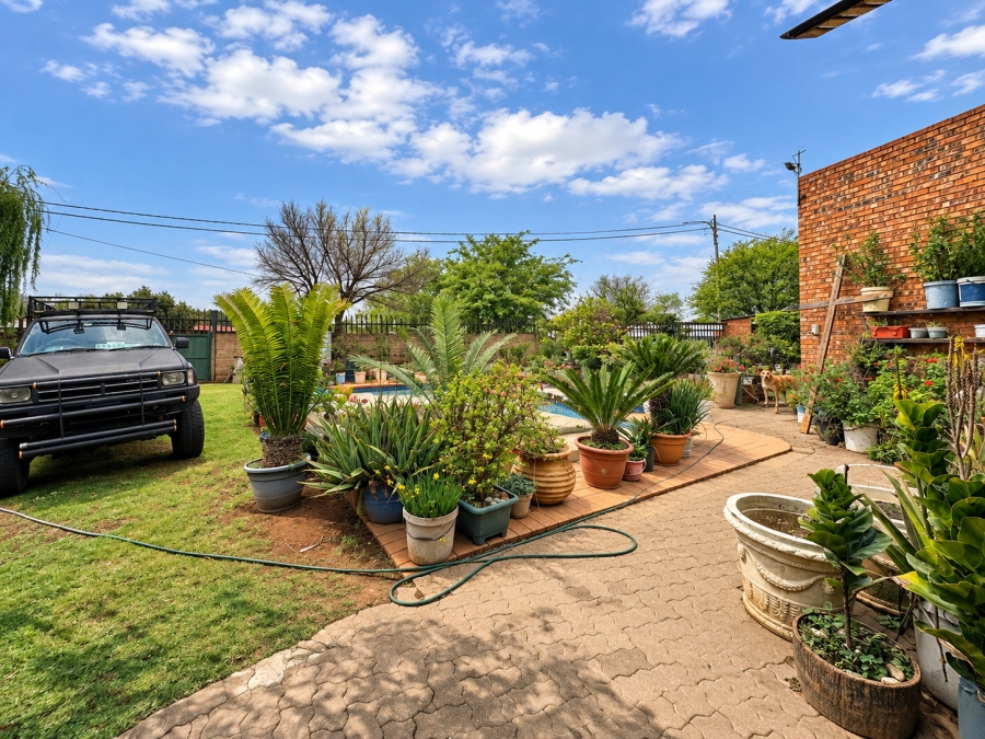 4 Bedroom Property for Sale in Dalview Gauteng