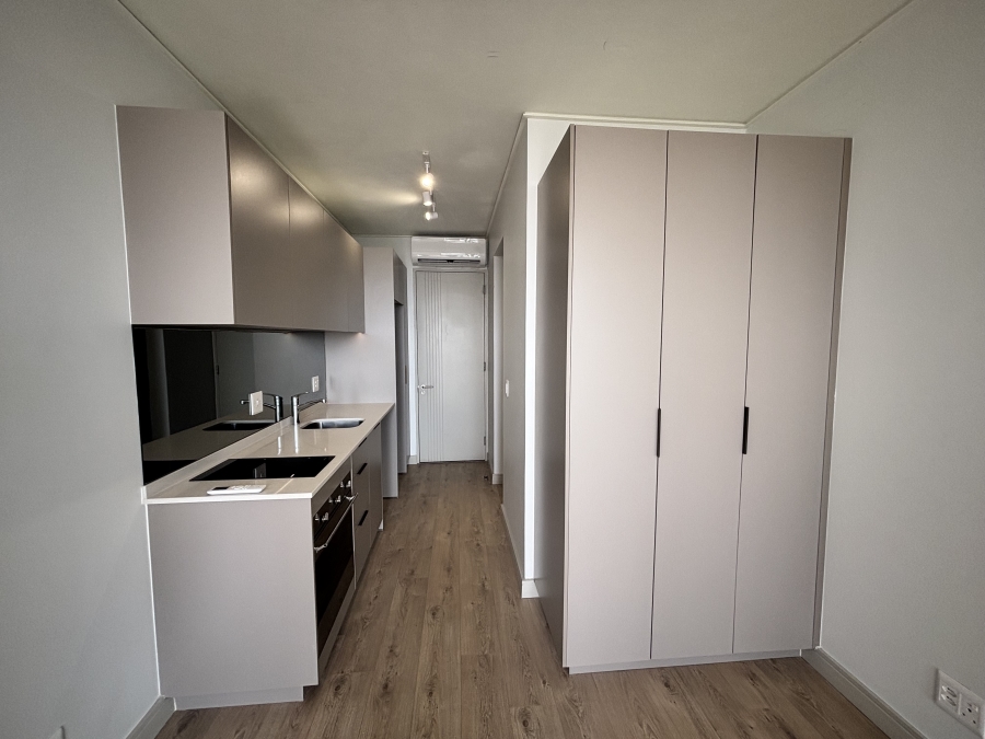 To Let 1 Bedroom Property for Rent in Rosebank Gauteng