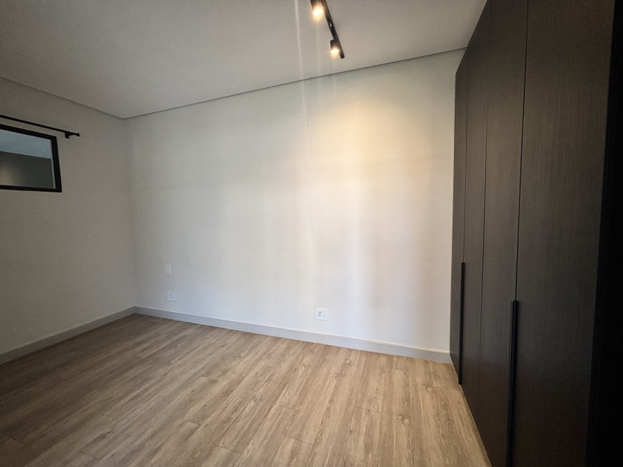 1 Bedroom Property for Sale in Sandown Gauteng
