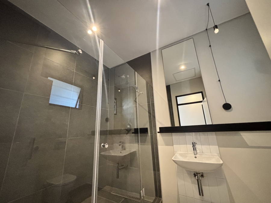 1 Bedroom Property for Sale in Sandown Gauteng