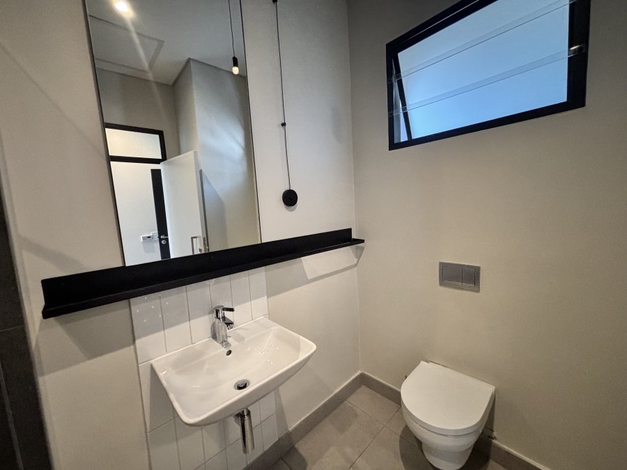 1 Bedroom Property for Sale in Sandown Gauteng