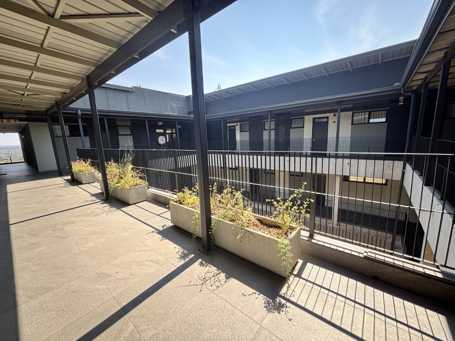 1 Bedroom Property for Sale in Sandown Gauteng
