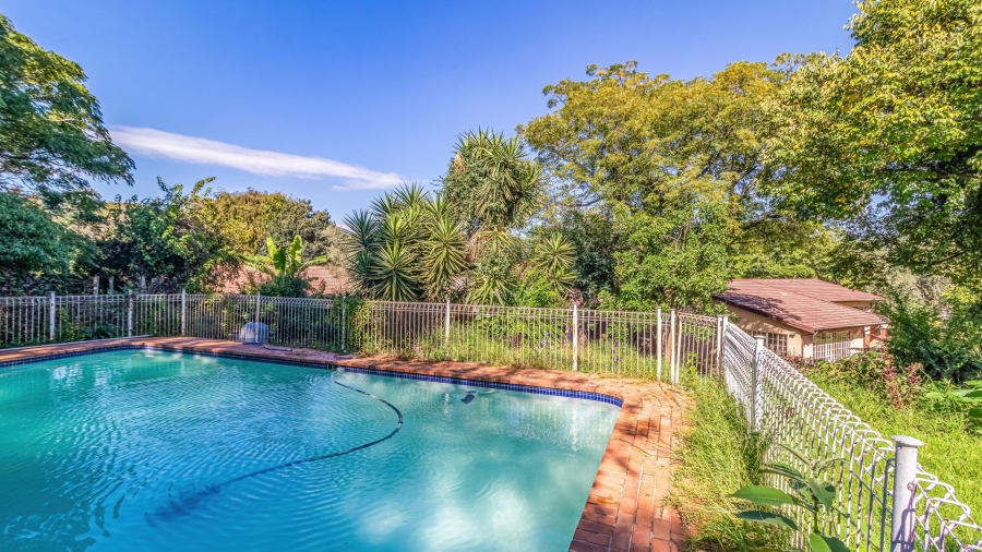 4 Bedroom Property for Sale in Lombardy East Gauteng