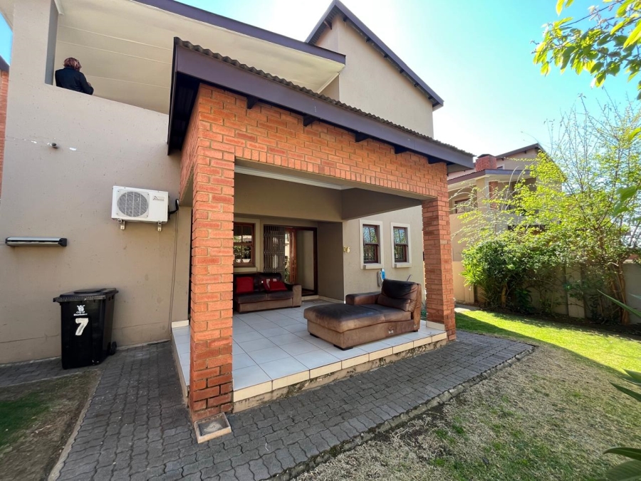 3 Bedroom Property for Sale in New Redruth Gauteng