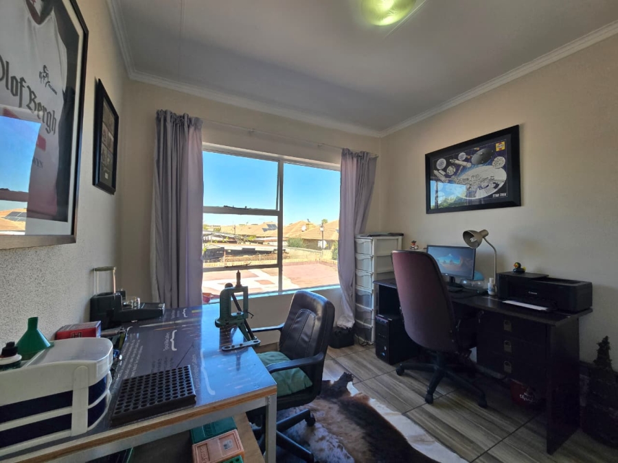 3 Bedroom Property for Sale in New Redruth Gauteng