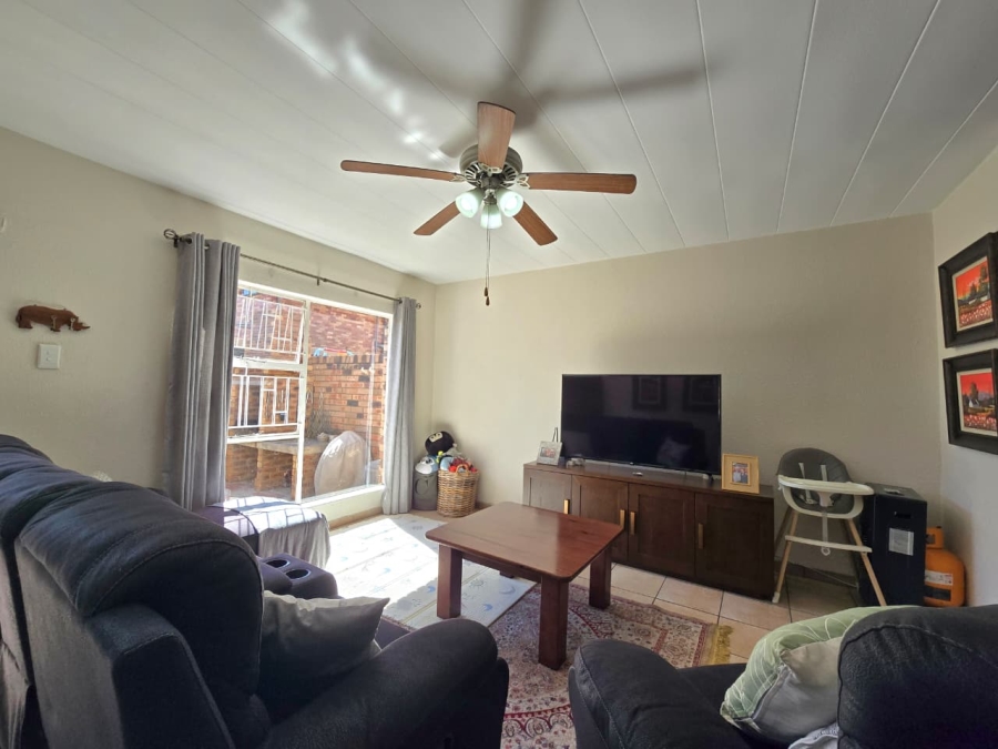 3 Bedroom Property for Sale in New Redruth Gauteng