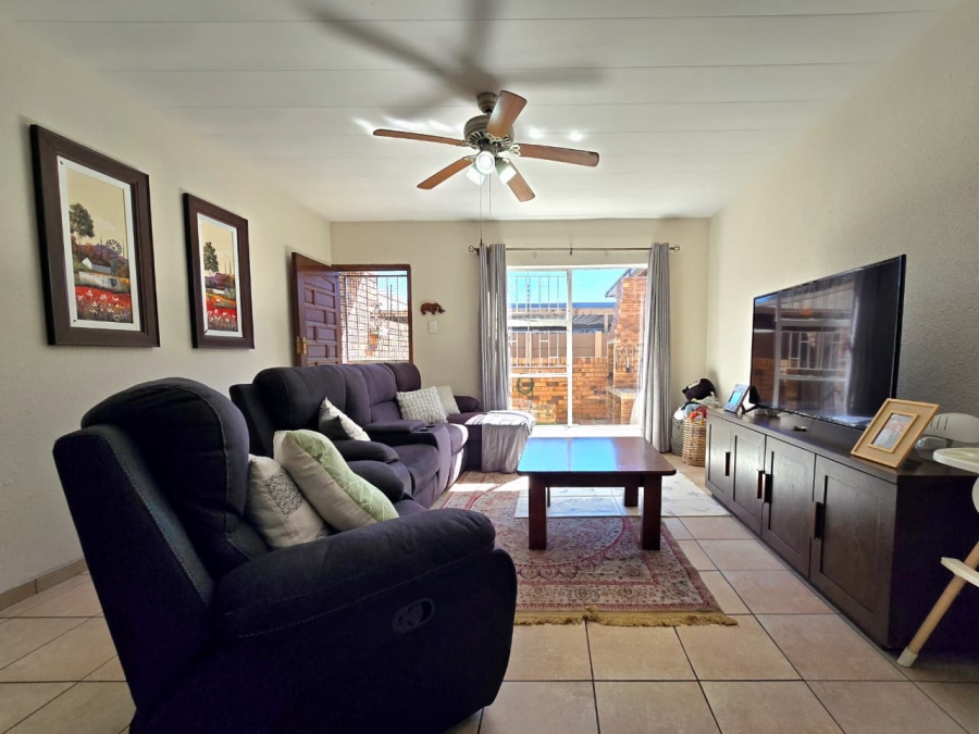 3 Bedroom Property for Sale in New Redruth Gauteng