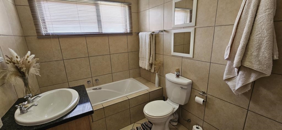 2 Bedroom Property for Sale in Meyersdal Gauteng