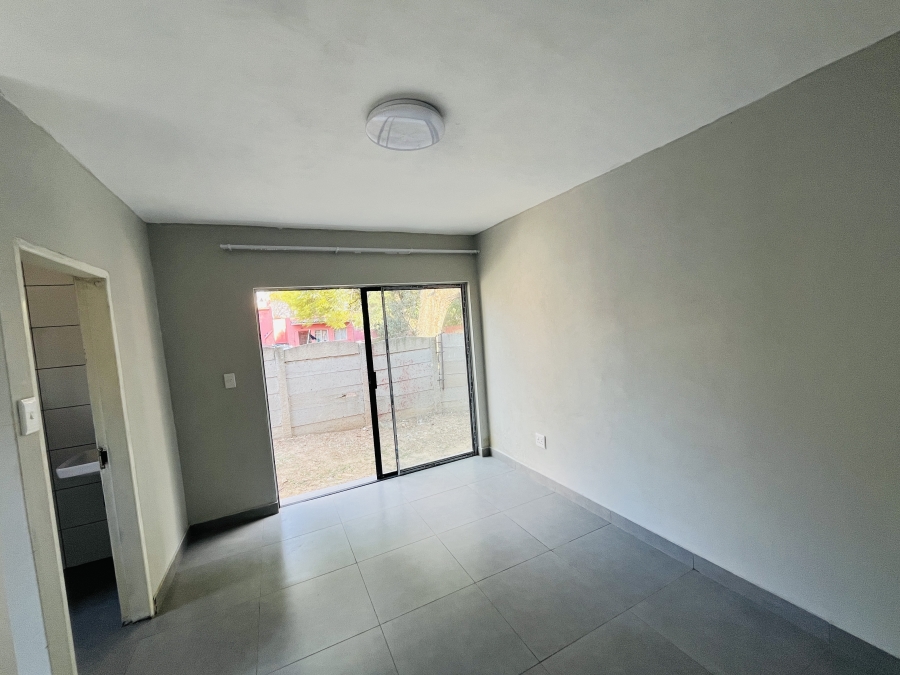 To Let 0 Bedroom Property for Rent in Illiondale Gauteng