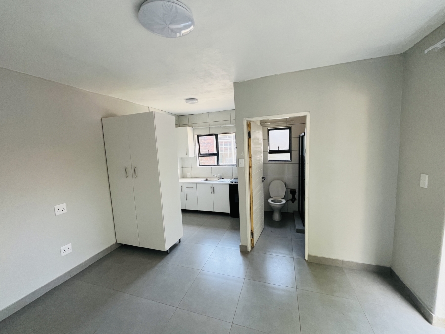 To Let 0 Bedroom Property for Rent in Illiondale Gauteng