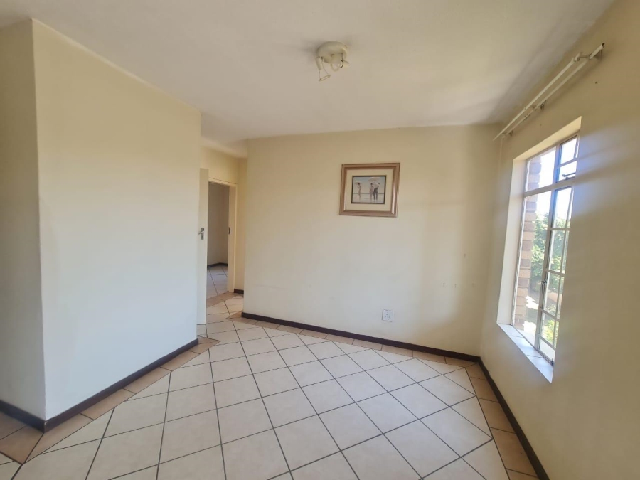 To Let 2 Bedroom Property for Rent in Monavoni Gauteng