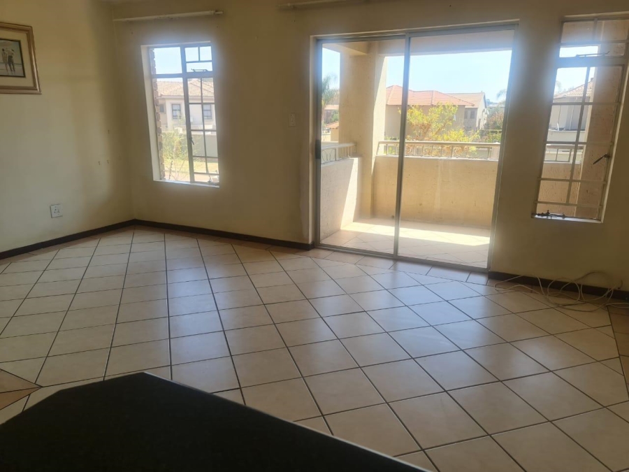 To Let 2 Bedroom Property for Rent in Monavoni Gauteng