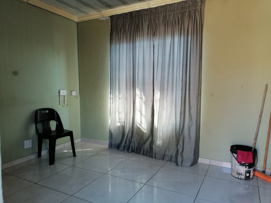To Let 2 Bedroom Property for Rent in Danville Gauteng