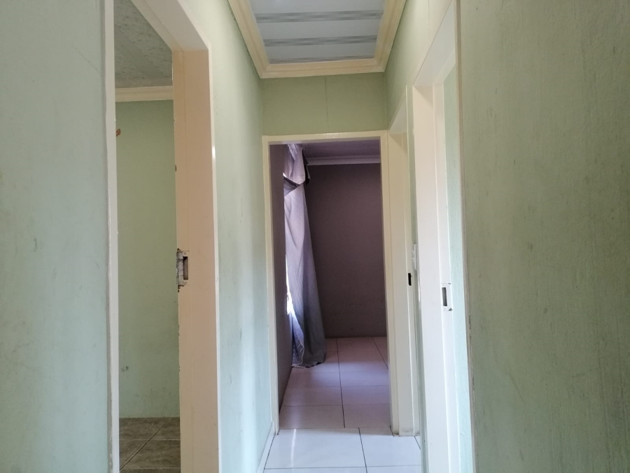To Let 2 Bedroom Property for Rent in Danville Gauteng