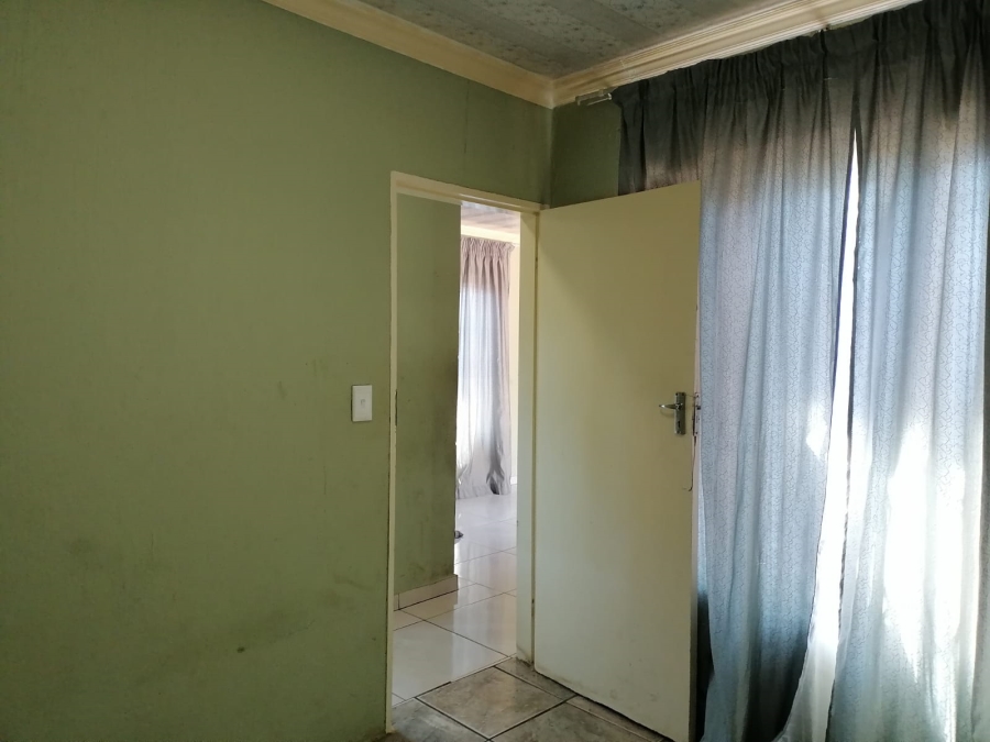 To Let 2 Bedroom Property for Rent in Danville Gauteng