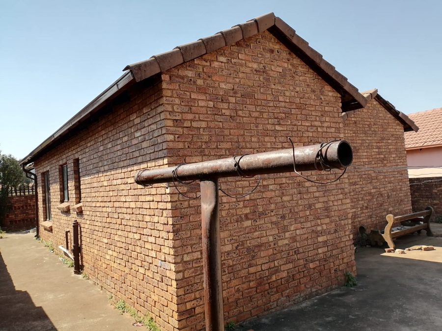 To Let 2 Bedroom Property for Rent in Danville Gauteng