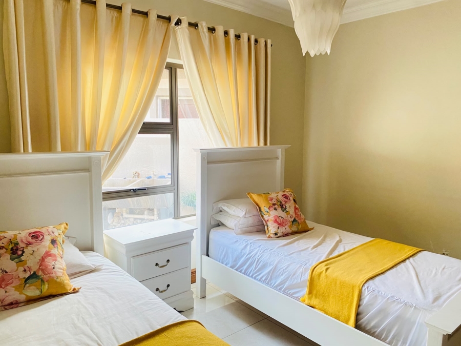 8 Bedroom Property for Sale in Garsfontein Gauteng