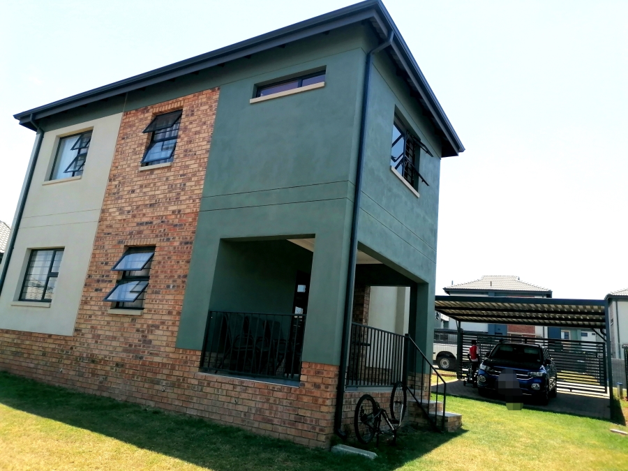 To Let 4 Bedroom Property for Rent in Lotus Gardens Gauteng