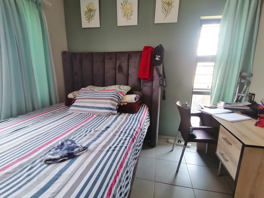 To Let 4 Bedroom Property for Rent in Lotus Gardens Gauteng
