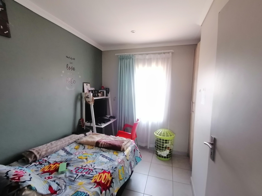 To Let 4 Bedroom Property for Rent in Lotus Gardens Gauteng