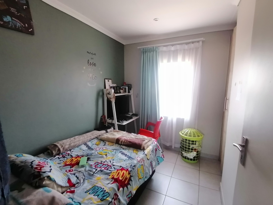 To Let 4 Bedroom Property for Rent in Lotus Gardens Gauteng