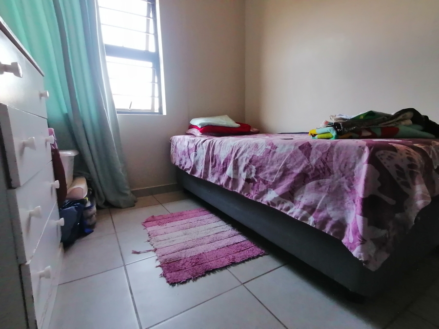 To Let 4 Bedroom Property for Rent in Lotus Gardens Gauteng