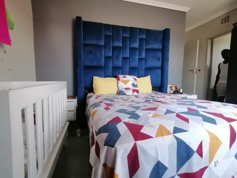 To Let 4 Bedroom Property for Rent in Lotus Gardens Gauteng