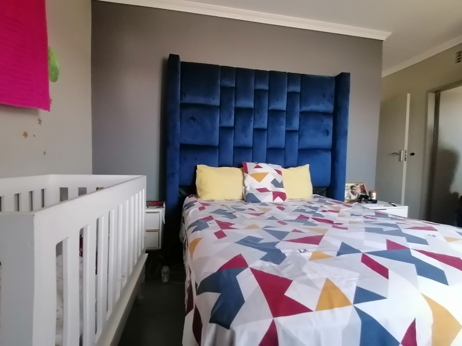 To Let 4 Bedroom Property for Rent in Lotus Gardens Gauteng
