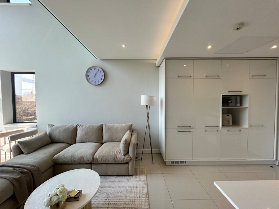 To Let 1 Bedroom Property for Rent in Rosebank Gauteng