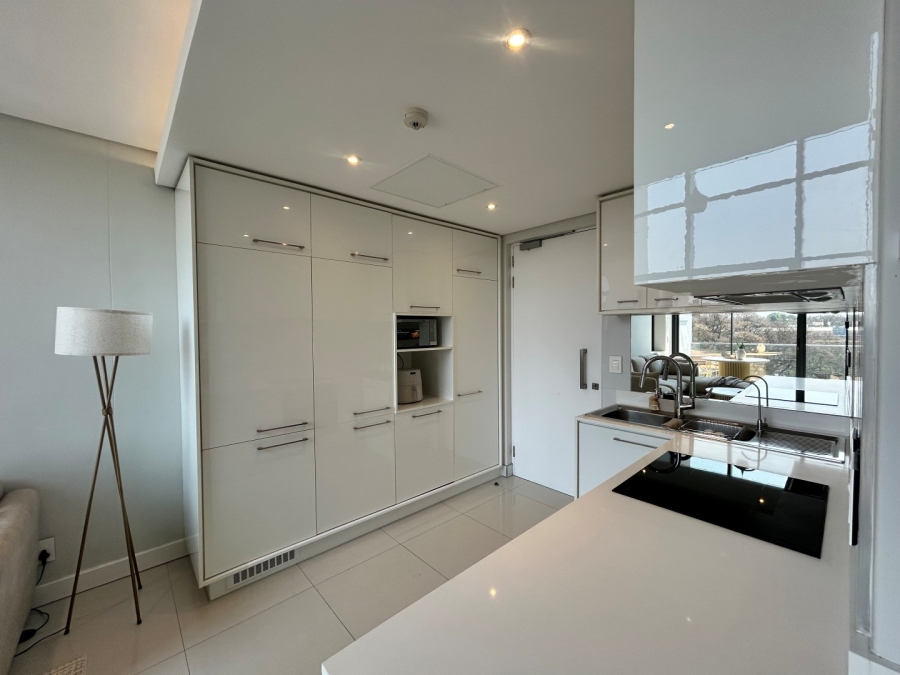 To Let 1 Bedroom Property for Rent in Rosebank Gauteng