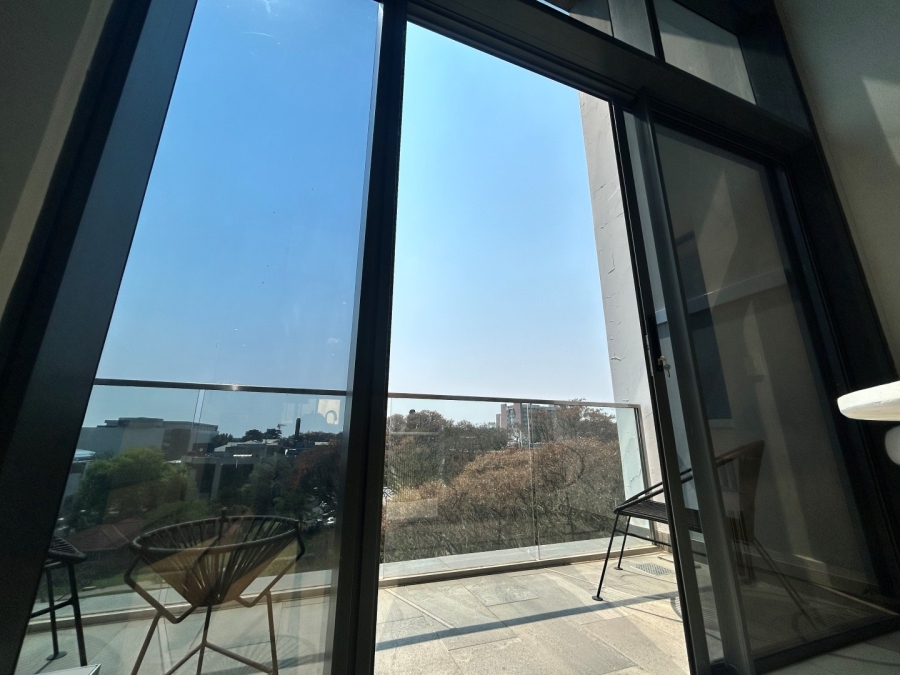 To Let 1 Bedroom Property for Rent in Rosebank Gauteng