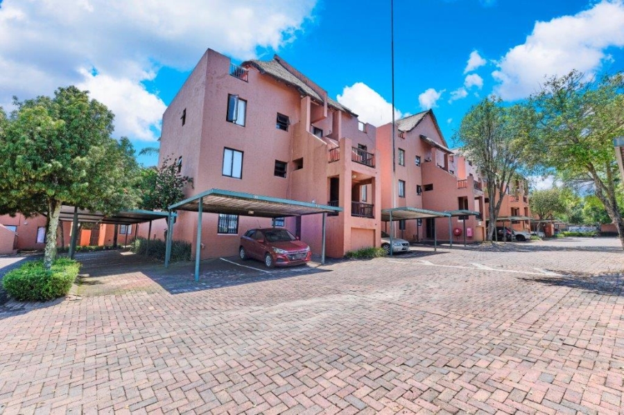 2 Bedroom Property for Sale in Sunninghill Gauteng