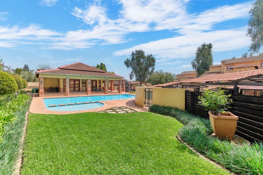 3 Bedroom Property for Sale in Sunninghill Gauteng