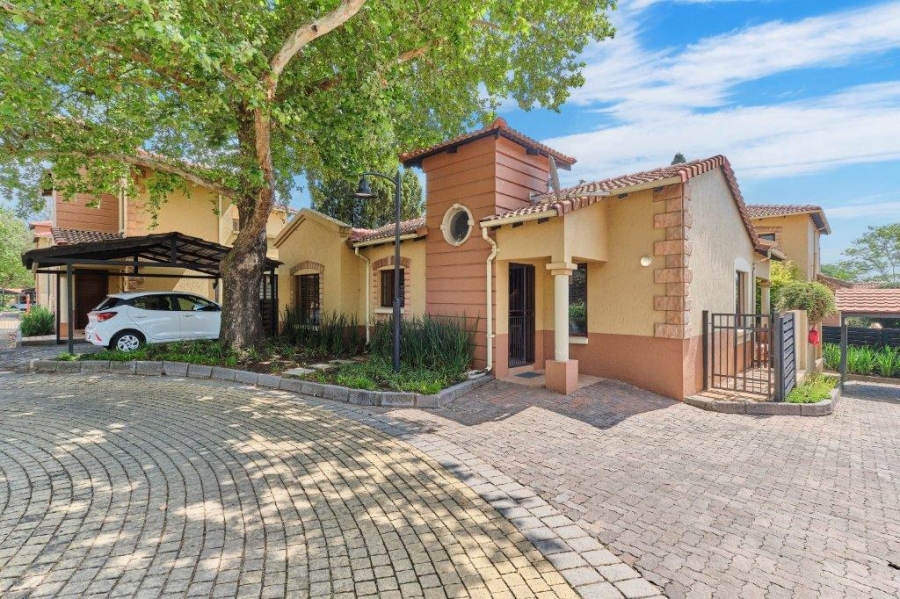 3 Bedroom Property for Sale in Sunninghill Gauteng
