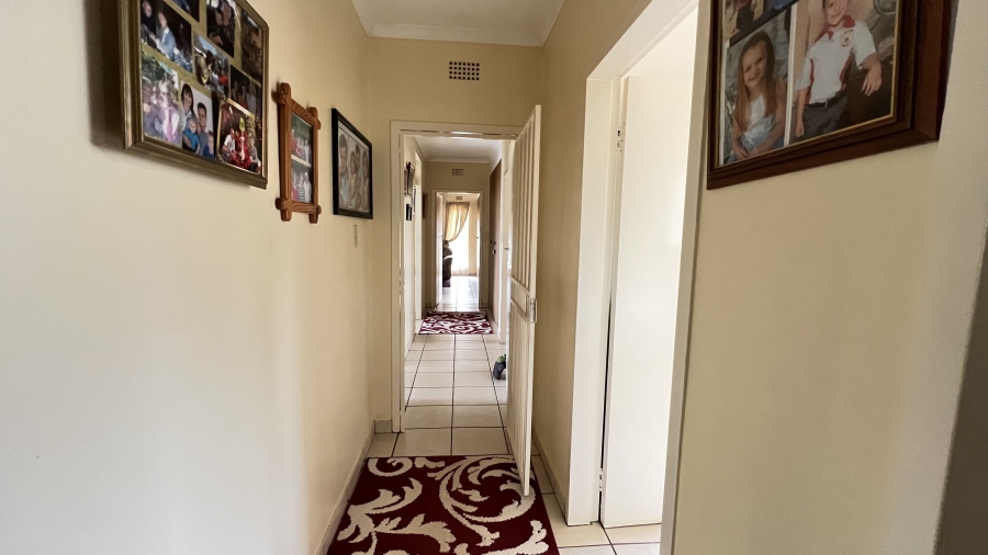 4 Bedroom Property for Sale in Hillshaven Gauteng