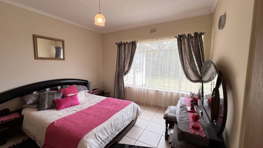 4 Bedroom Property for Sale in Hillshaven Gauteng