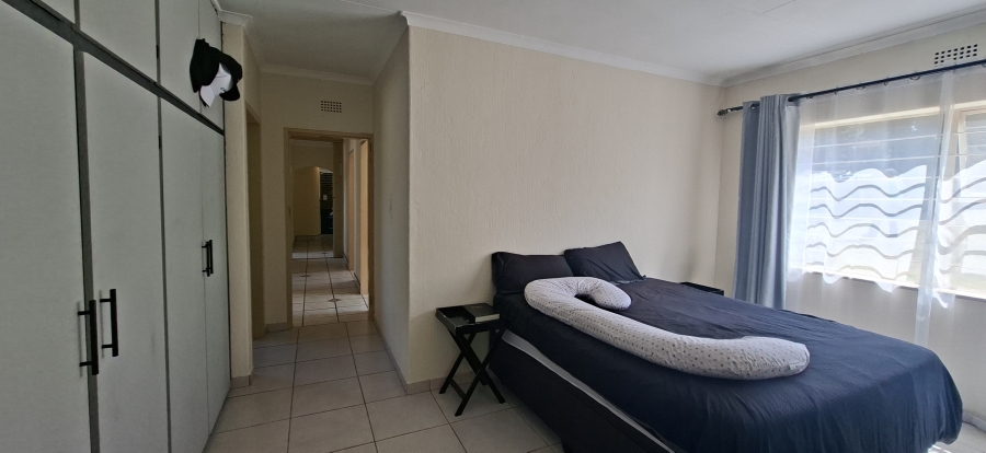 3 Bedroom Property for Sale in Kenmare Gauteng
