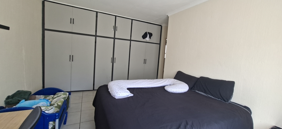3 Bedroom Property for Sale in Kenmare Gauteng