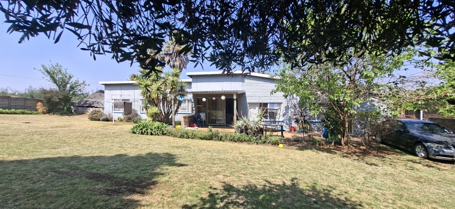 3 Bedroom Property for Sale in Kenmare Gauteng