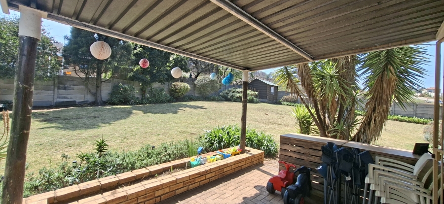 3 Bedroom Property for Sale in Kenmare Gauteng