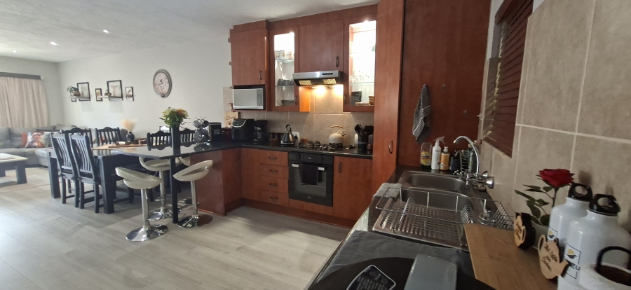 2 Bedroom Property for Sale in Sugar Bush Estate Gauteng